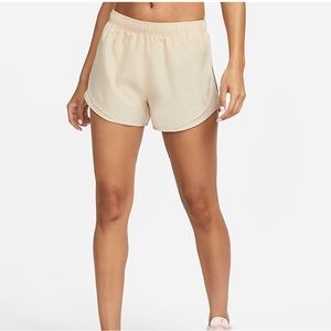 Women’s Nike dri-fit short